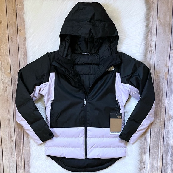 The North Face Girls’ Pallie Down Jacket In Lavender Fog - Picture 3 of 11